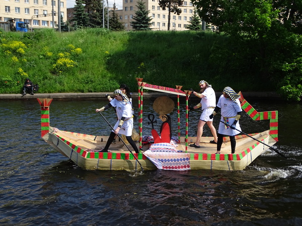 Участие ВМК ОХТА в Петровском гребном марафоне